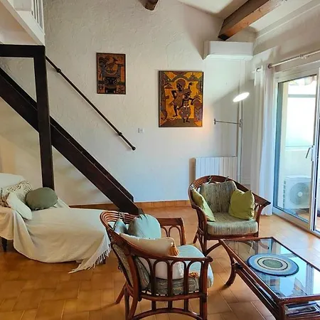 Your Peaceful Retreat With A Terracebook Now! Lejlighed *